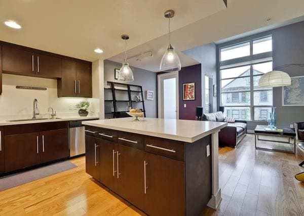 3BR/3BA Condo on E Julian · San Jose photo 1
