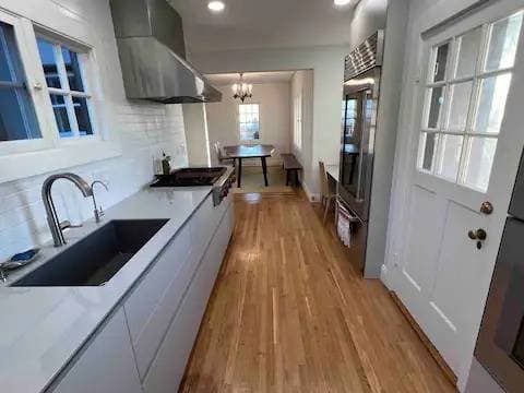 3BR/3BA Single Family House · Berkeley photo 4