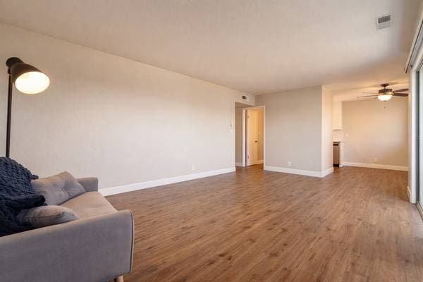 1BR/1BA Apartment on Hancock Street · Hayward photo 3