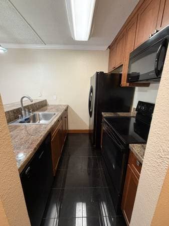 0BR/1BA Condo on Imperial Way · Daly City photo 5