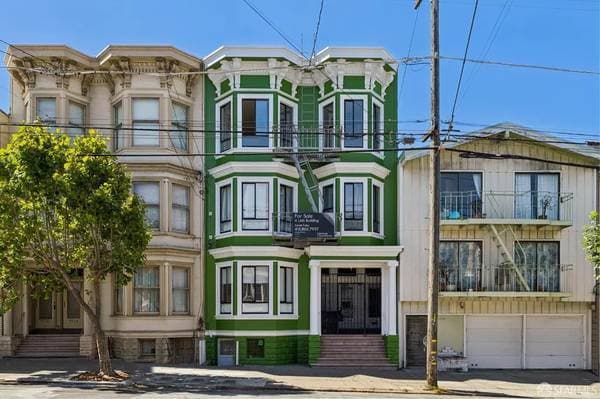 Charming 2 BR | 2.5 BA in Presidio Heights photo 2