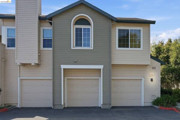 2BR/3BA Single Family House · Richmond photo 1