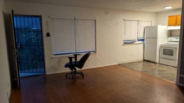 2BR/1BA Apartment · Emeryville photo 5