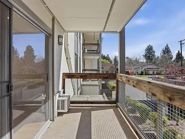 1BR/1BA Condo · Concord photo 3