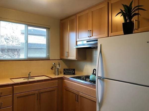 Apartments on West Hedding Street · San Jose photo 2