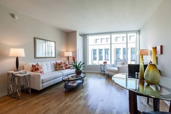 338 Spear St San Francisco, CA 94105 photo 1