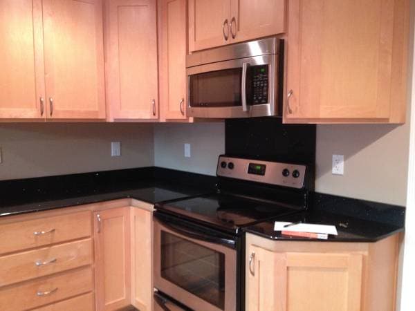 2BR/1BA Townhouse · Mountain View photo 4