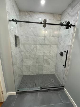 2BR/1BA Apartment · Oakland photo 3