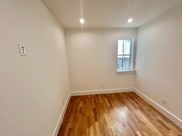 Fully Remodeled, Top Floor! On-site Laundry, New Stainless Appliances photo 2