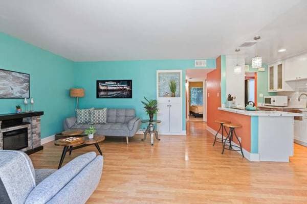 2BR/1BA Condo on 46th Ave · Capitola photo 4