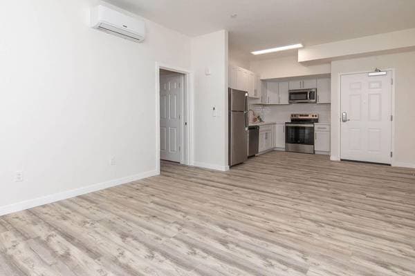 1BR/1BA Apartment on Schmidt Lane · El Cerrito photo 3