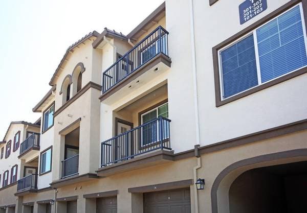 3BR/2BA Apartment on Business Center Dr. · Fairfield photo 3