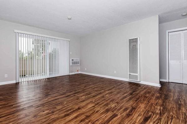 1BR/1BA Apartment on Central Avenue · Fremont photo 3
