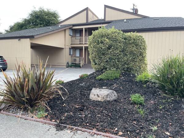 2BR/1BA Apartment · Santa Rosa photo 2