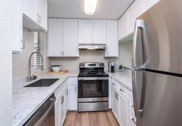 3BR/2BA Apartment on Lakeville Cir · Petaluma photo 5