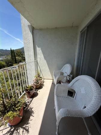 2BR/1BA Condo on Lower Via Casitas · Greenbrae photo 3