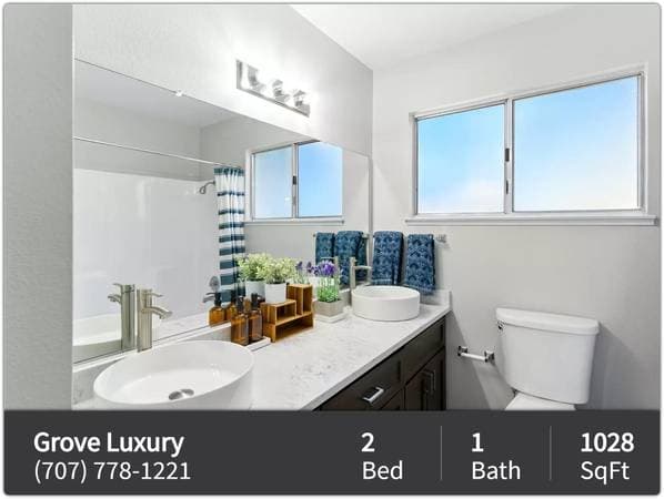 2BR/1BA Apartment on Lakeville Cir · Petaluma photo 1