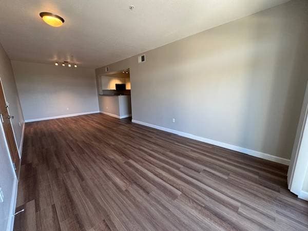 2BR/2BA Apartment on Round Barn Blvd · Santa Rosa photo 2