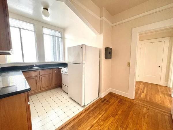 Apartments on Sacramento St · San Francisco photo 4