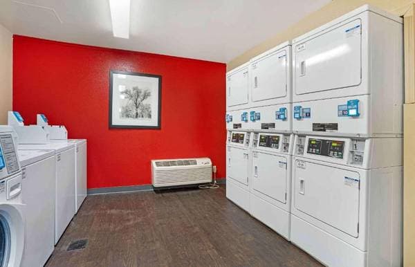 1BR/1BA Apartment · San Pablo photo 4