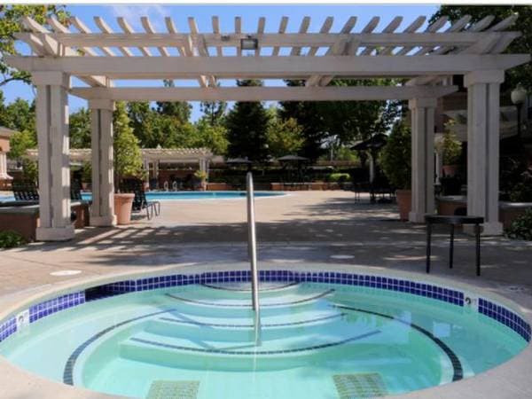 3BR/3BA Apartment on Owens Drive · Pleasanton photo 4