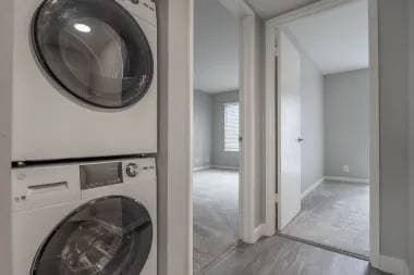 2BR/1BA Apartment on Valley Creek · Danville photo 4
