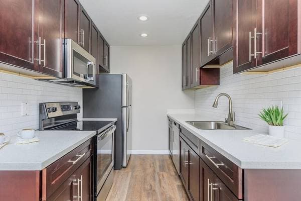 2BR/1BA Apartment on Stokes Street · San Jose photo 4