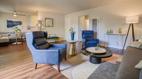 2BR/1BA Apartment · Fairfield photo 2