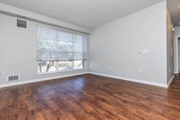 1BR/1BA Apartment on Schmidt Lane · El Cerrito photo 1
