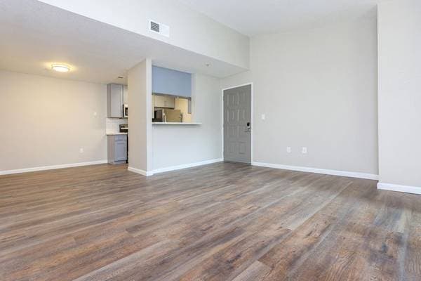 2BR/1BA Apartment on North Milpitas Boulevard · Milpitas photo 5