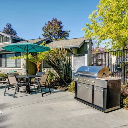 2BR/2BA Apartment on Paseo Padre Pkwy · Fremont photo 4