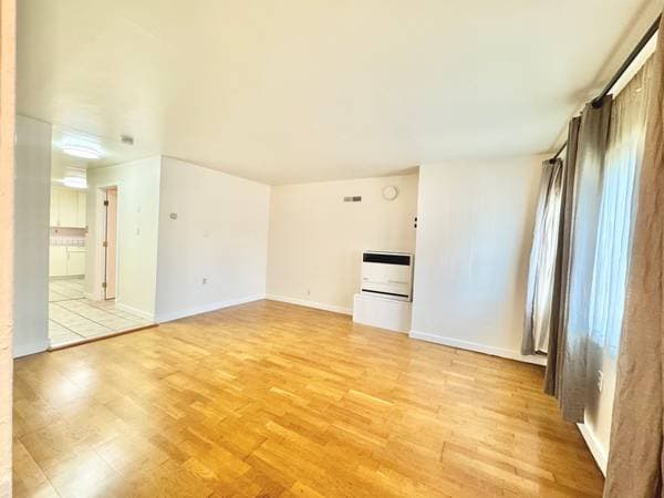 1BR/1BA Apartment on Martin Luther King Junior Way · Berkeley photo 5