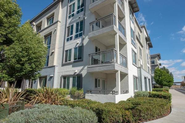 0BR/1BA Apartment on Golden Gate · Dublin photo 3