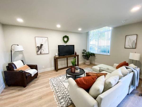 2BR/2BA Apartment · El Sobrante photo 3