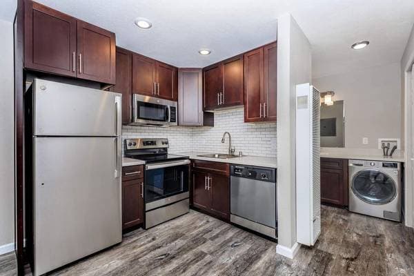 1BR/1BA Apartment on Central Avenue · Fremont photo 3