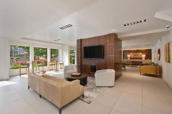 1BR/1BA Apartment on Creekside Drive · Walnut Creek photo 3