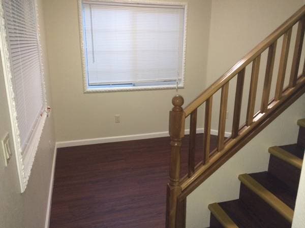 2BR/1BA Duplex · Pittsburg photo 1