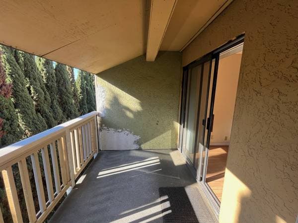 2BR/1BA Condo on E 14th · San Leandro photo 1