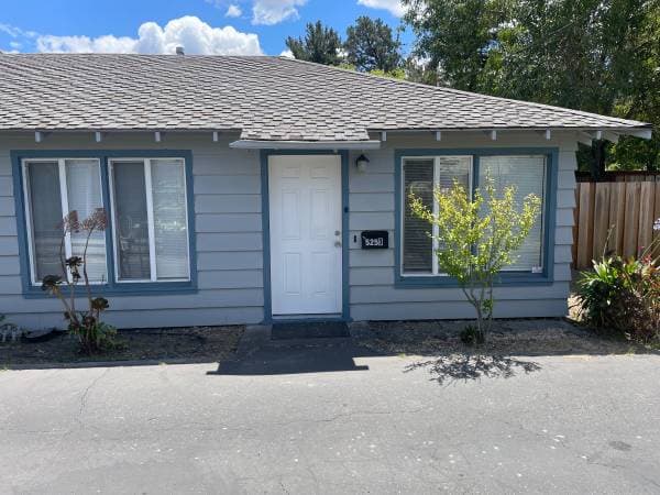 1BR/1BA Duplex · Santa Rosa photo 1