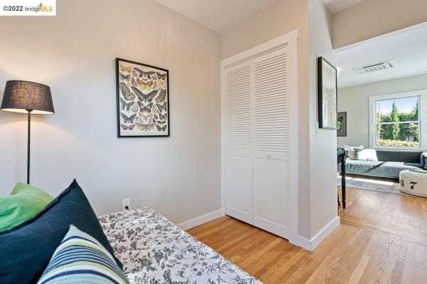 1BR/1BA Condo on King St · Berkeley photo 3