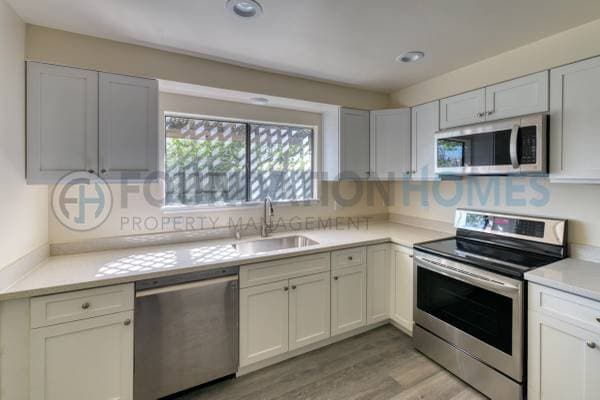 3BR/3BA Townhouse on San Marin Dr. · Novato photo 2