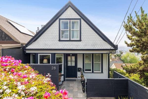 4BR/3BA Single Family House · San Francisco photo 2