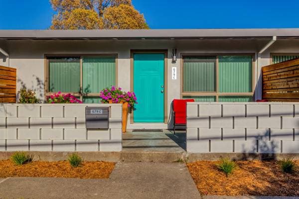 2BR/1BA Apartment on S Jefferson St · Napa photo 5