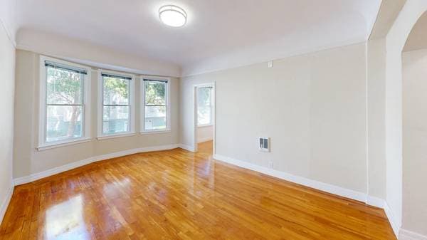 Laguna Street SF Apartment photo 2
