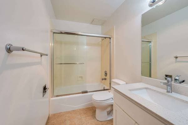 1BR/1BA Apartment on Andover St. · Oakland photo 3
