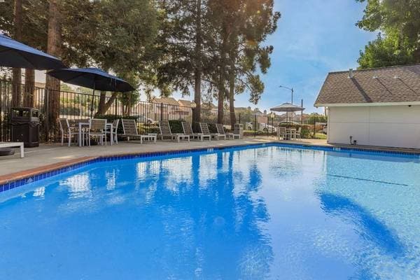 2BR/2BA Apartment on North Milpitas Boulevard · Milpitas photo 1