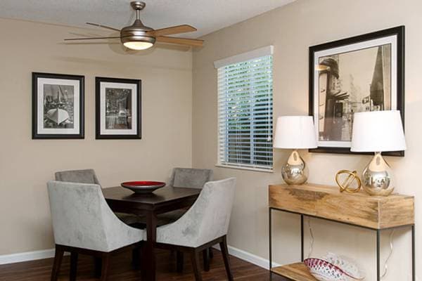 2BR/1BA Apartment on Casa Buena Dr · Corte Madera photo 4