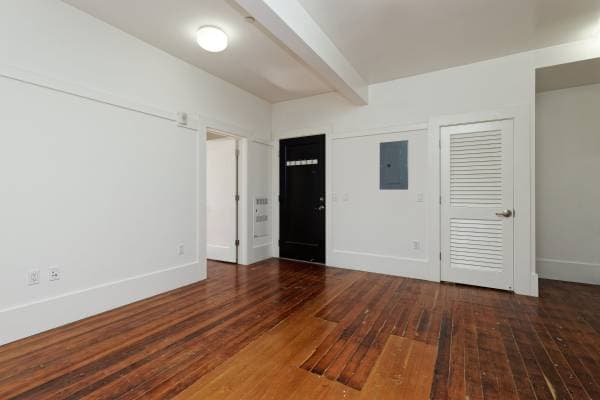 1BR/1BA Apartment · Oakland photo 4