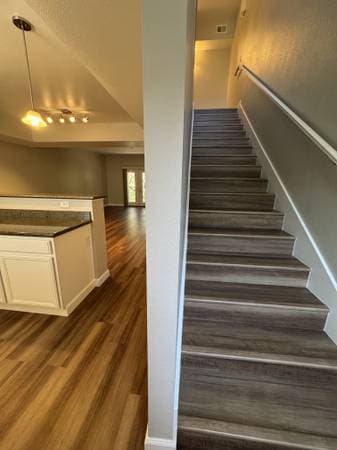 2BR/2BA Townhouse on Round Barn Blvd · Santa Rosa photo 1