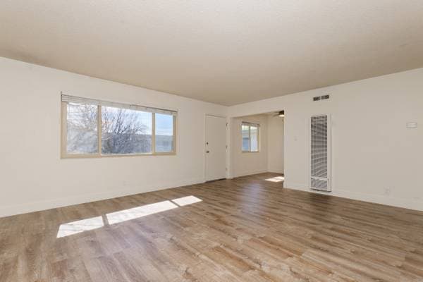 2BR/1BA Apartment · Hayward photo 1